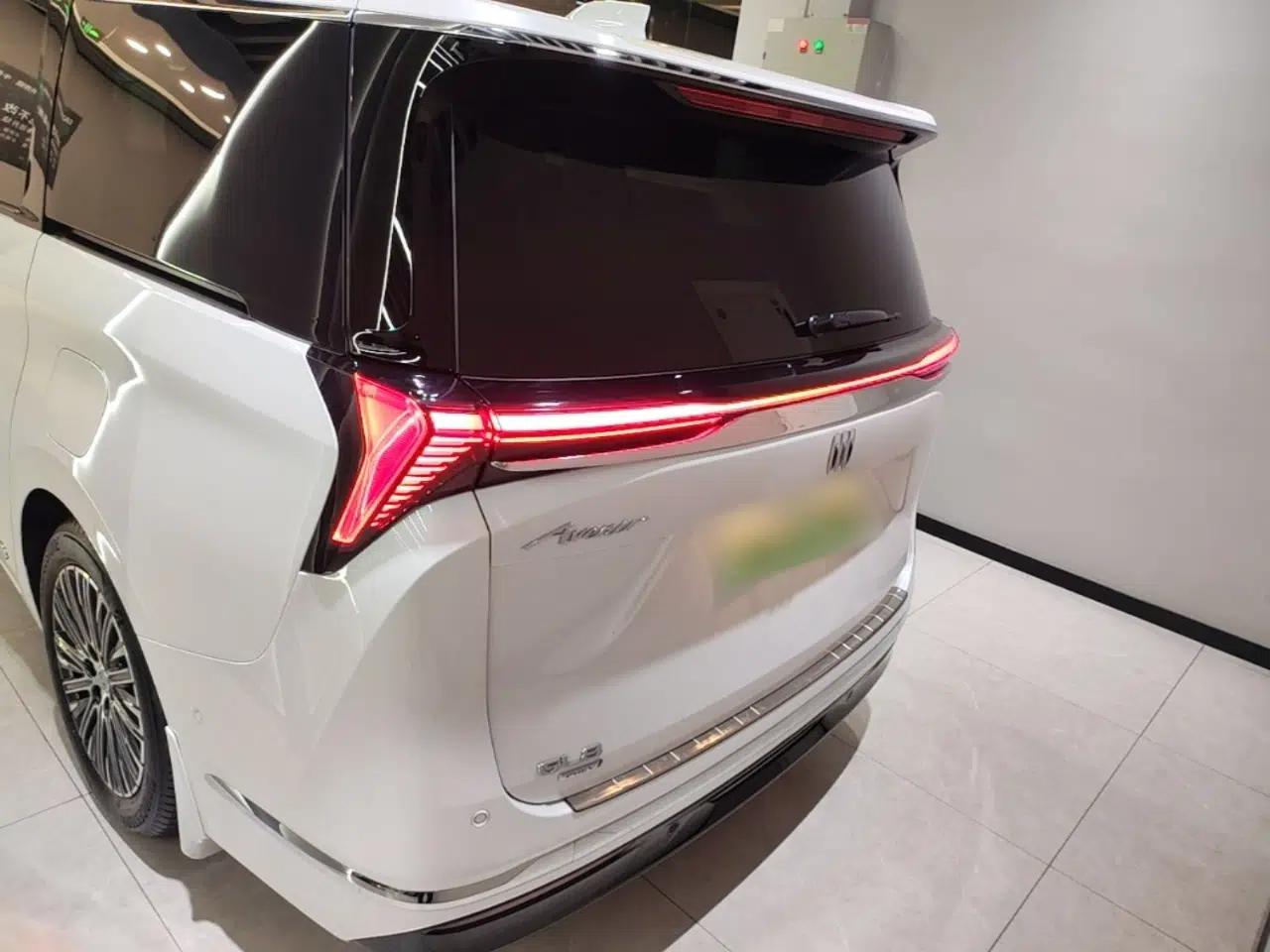 Buick GL8 New Energy 2024 Lu Zun Luxury Edition 7-Seater — миниатюра 5