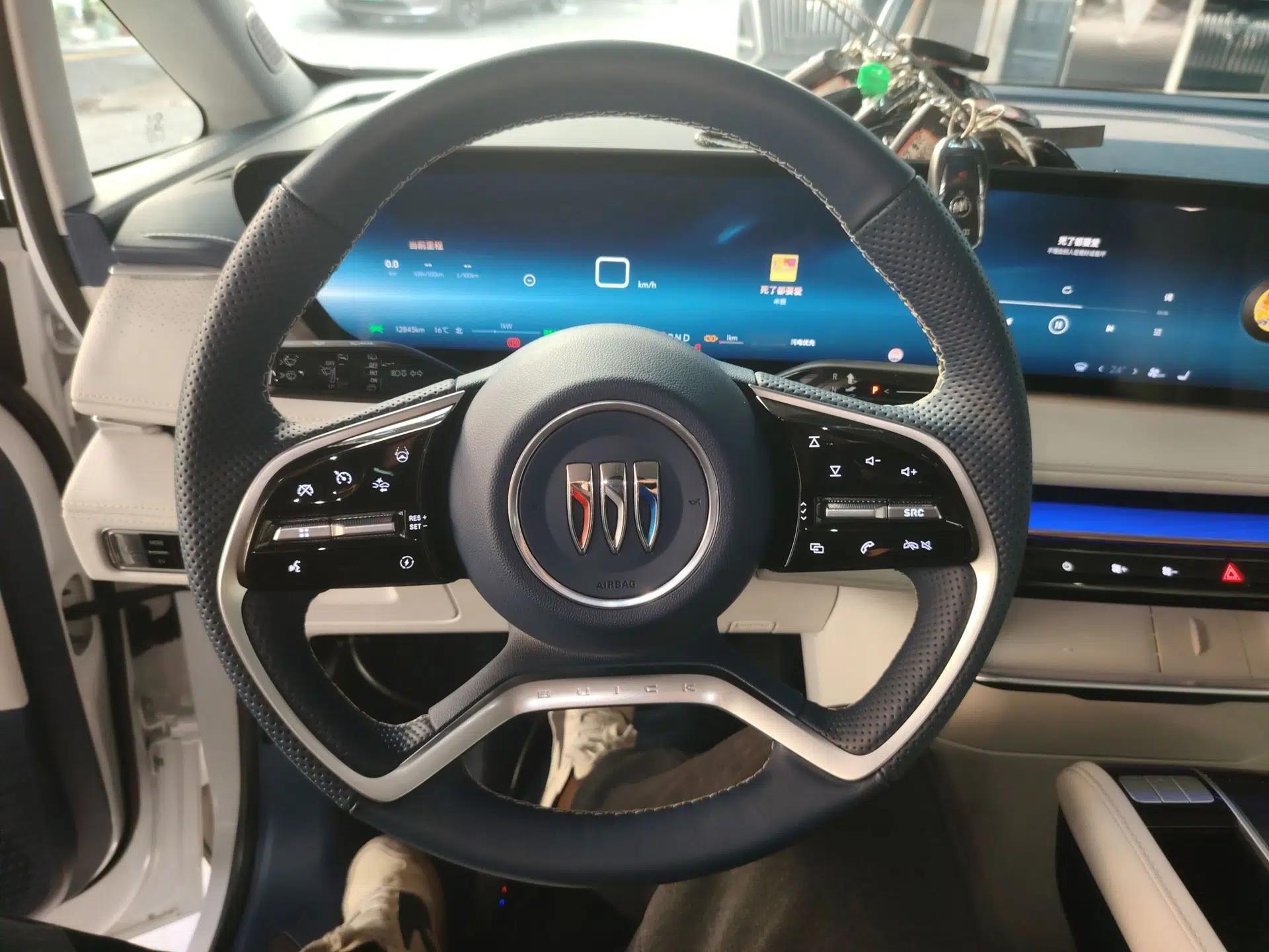 Buick GL8 New Energy 2024 Lu Zun Luxury Edition 7-Seater — миниатюра 13
