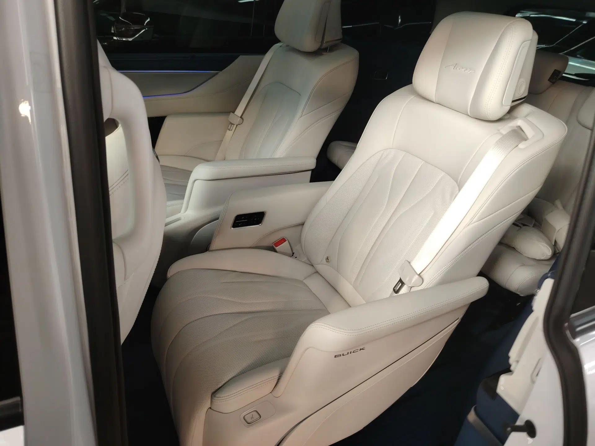 Buick GL8 New Energy 2024 Lu Zun Luxury Edition 7-Seater — миниатюра 20