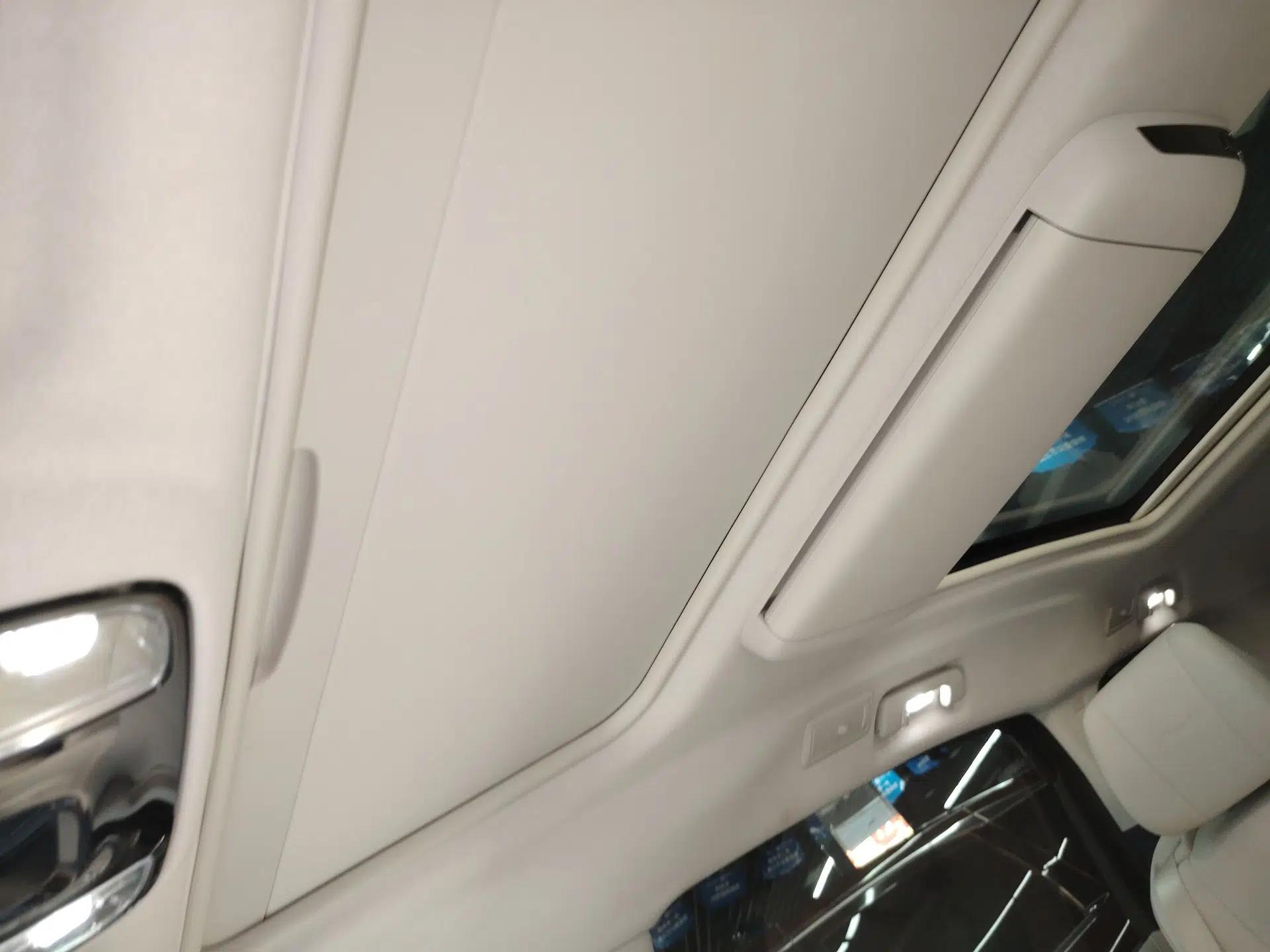 Buick GL8 New Energy 2024 Lu Zun Luxury Edition 7-Seater — миниатюра 21