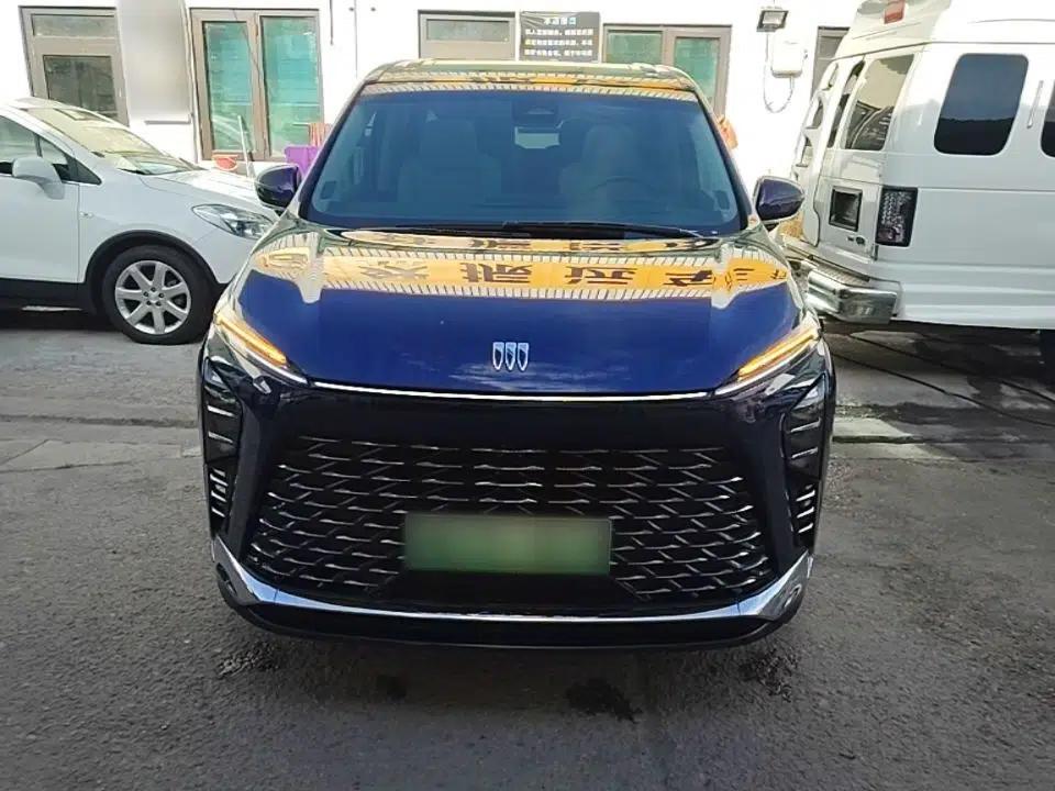Buick GL8 New Energy 2024 Lu Zun Luxury Edition 6-Seater — миниатюра 2