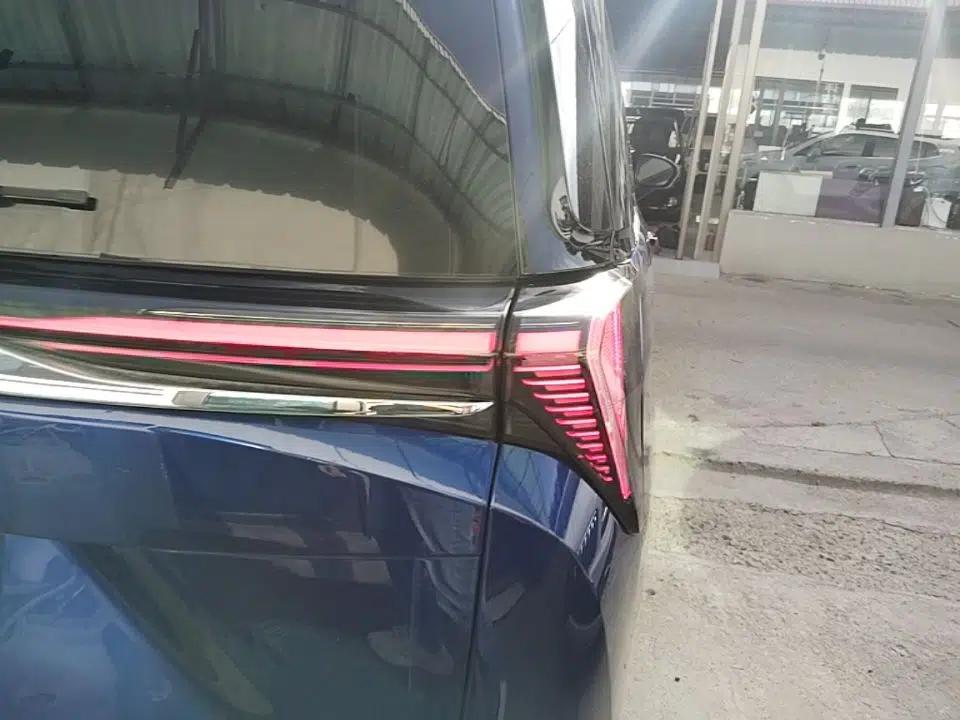 Buick GL8 New Energy 2024 Lu Zun Luxury Edition 6-Seater — миниатюра 14