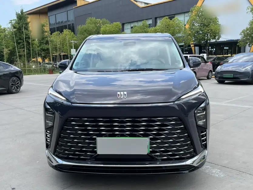 Buick GL8 New Energy 2026 Model Lu Zun Luxury Edition — миниатюра 17