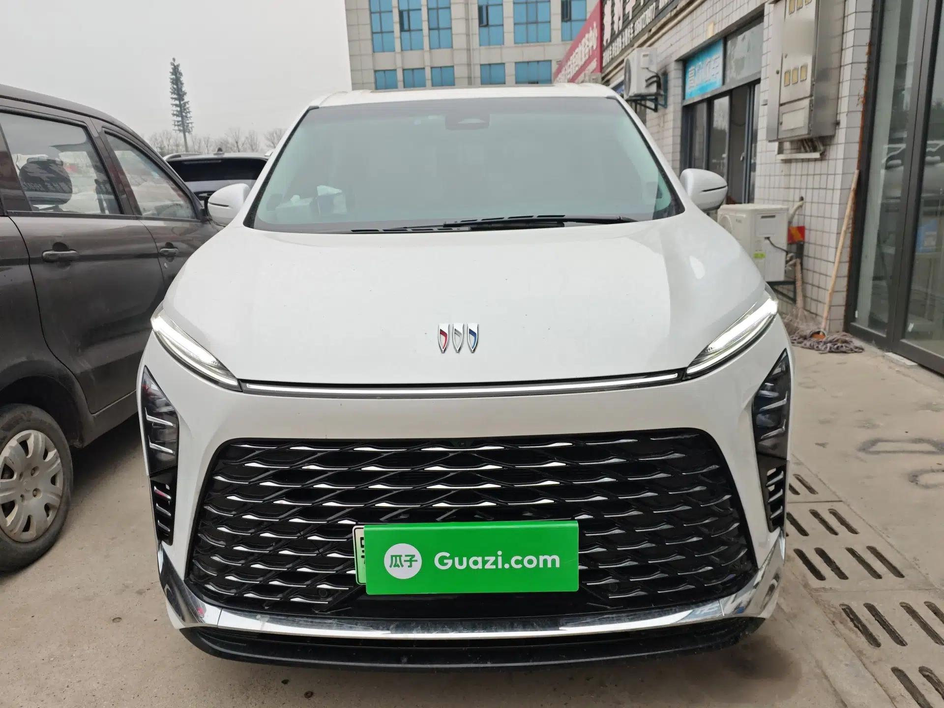 Buick GL8 New Energy 2024 Lu Zun Luxury Edition 7-Seater — миниатюра 2