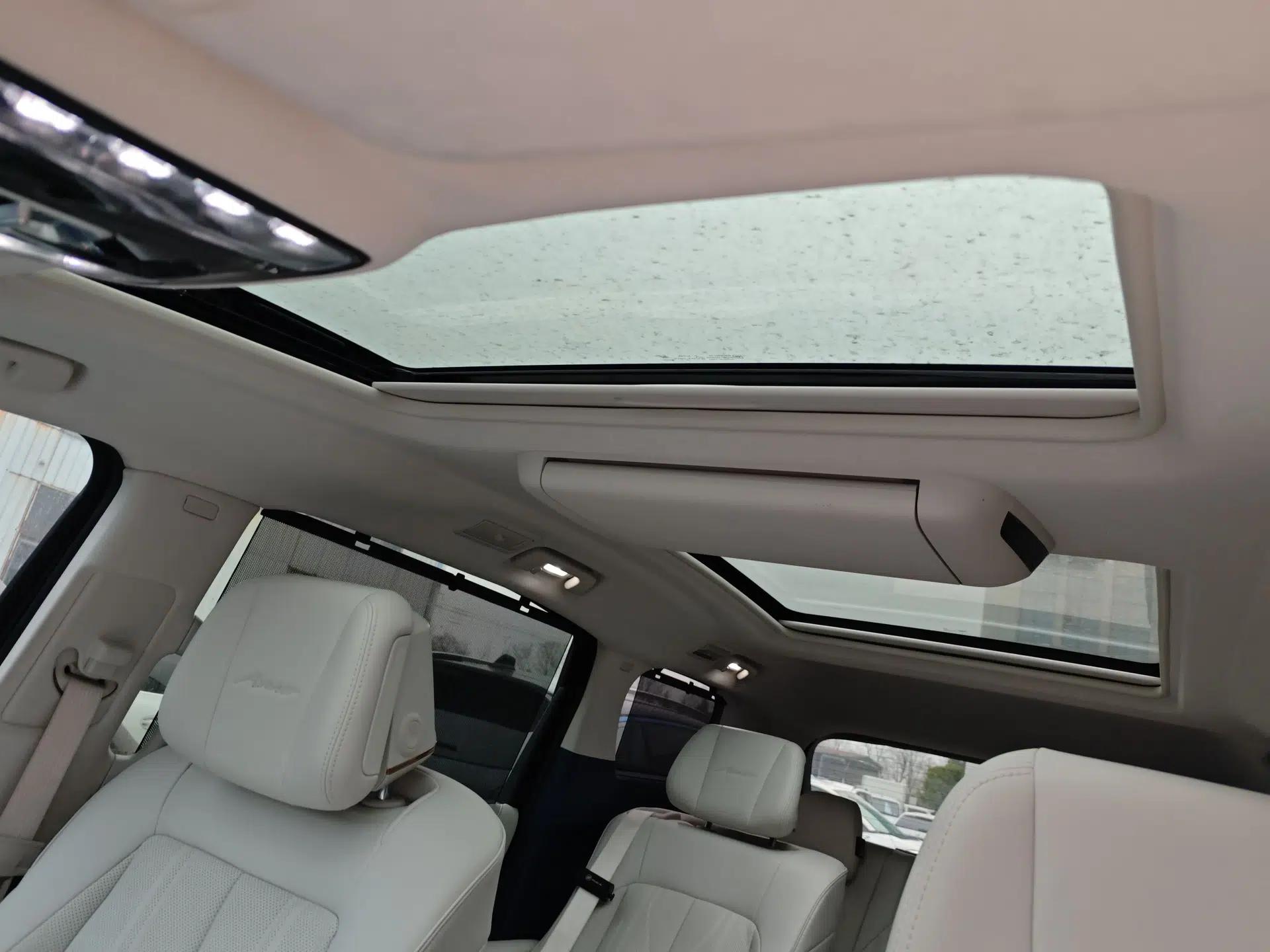 Buick GL8 New Energy 2024 Lu Zun Luxury Edition 7-Seater — миниатюра 21