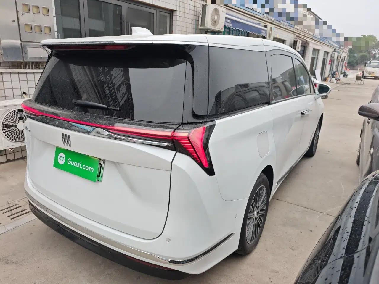 Buick GL8 New Energy 2024 Lu Zun Luxury Edition 7-Seater — миниатюра 4