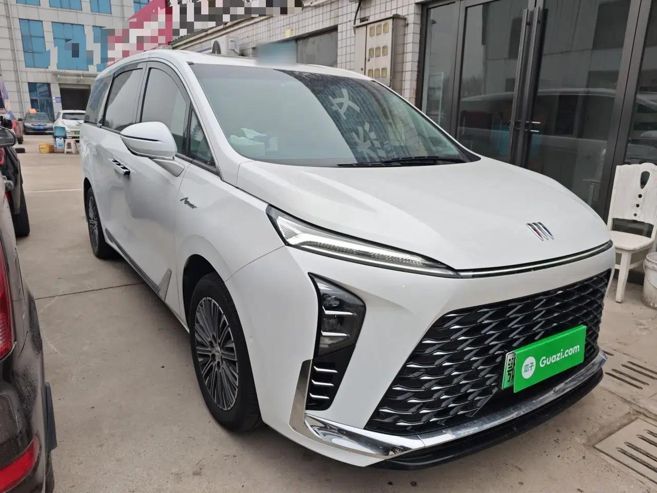 Buick GL8 New Energy 2024 Lu Zun Luxury Edition 7-Seater — миниатюра 7