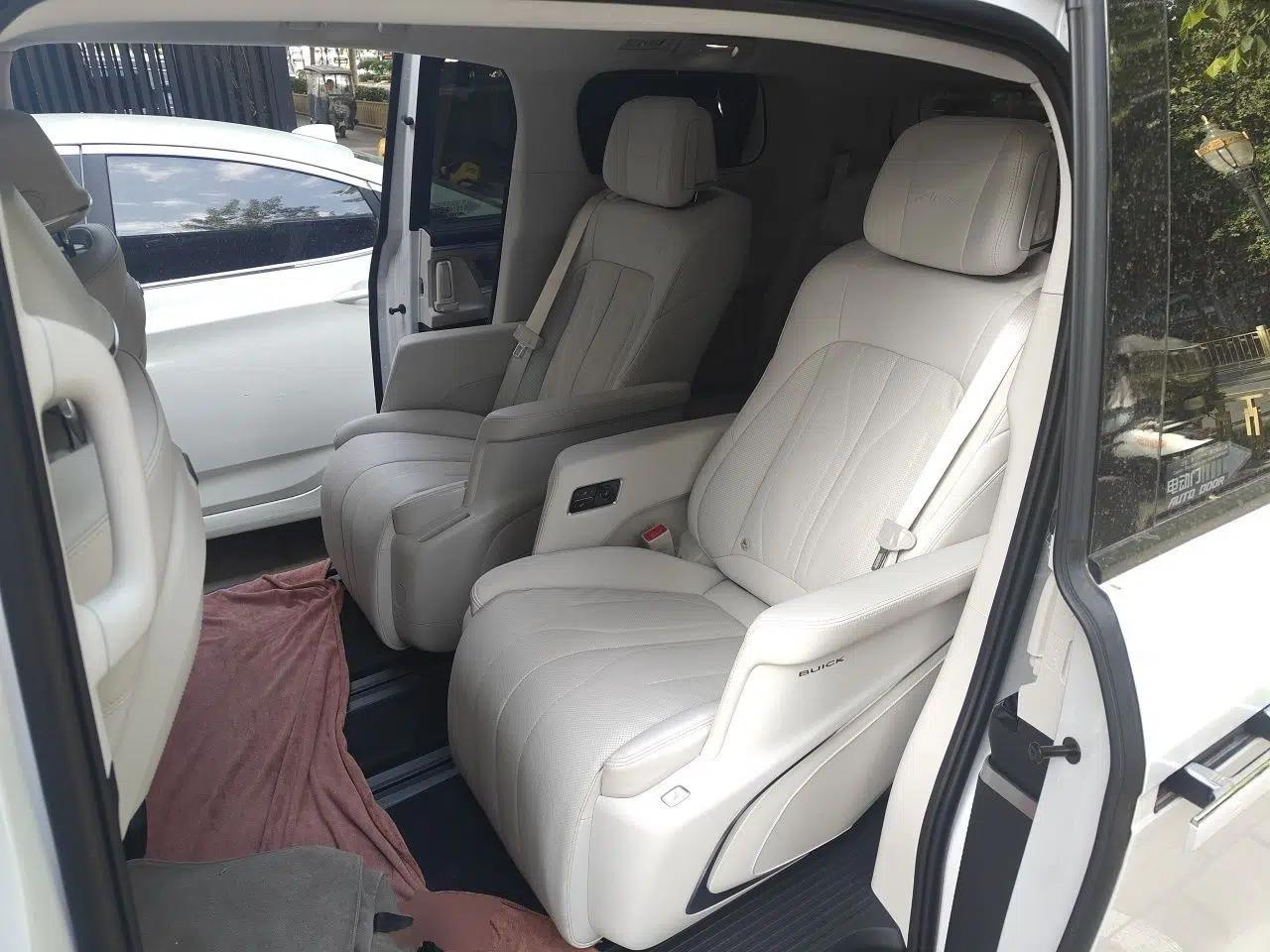 Buick GL8 New Energy 2024 Lu Zun Luxury Edition 7-Seater — миниатюра 17