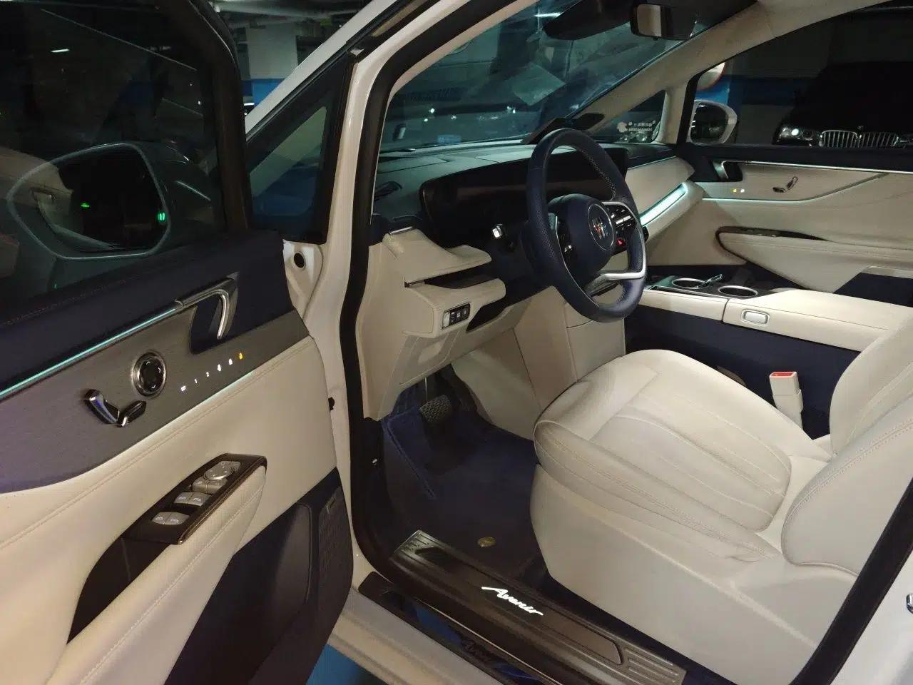 Buick GL8 New Energy 2024 Lu Zun Luxury Edition 7-Seater — миниатюра 16