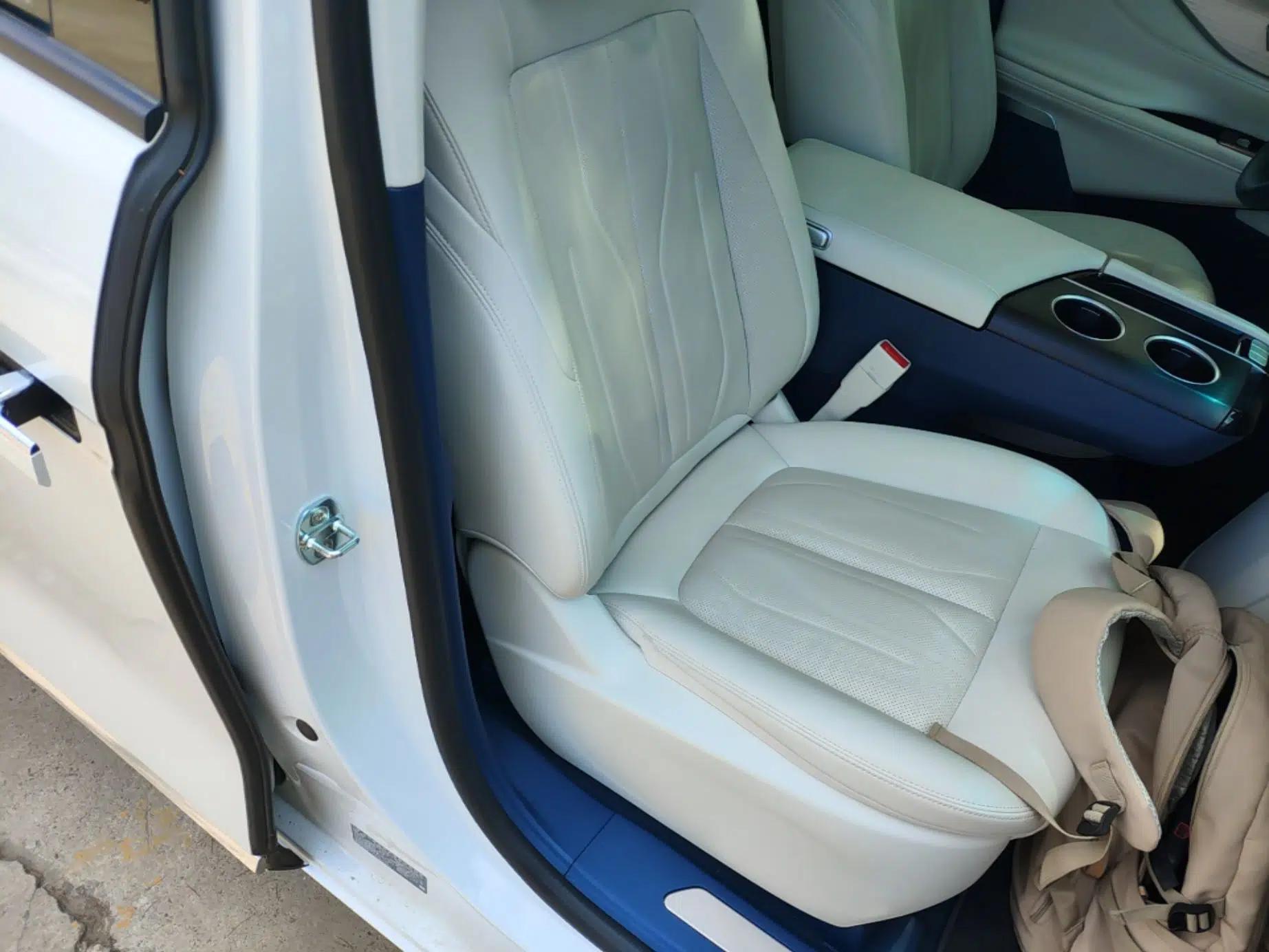 Buick GL8 New Energy 2024 Lu Zun Luxury Edition 7-Seater — миниатюра 19