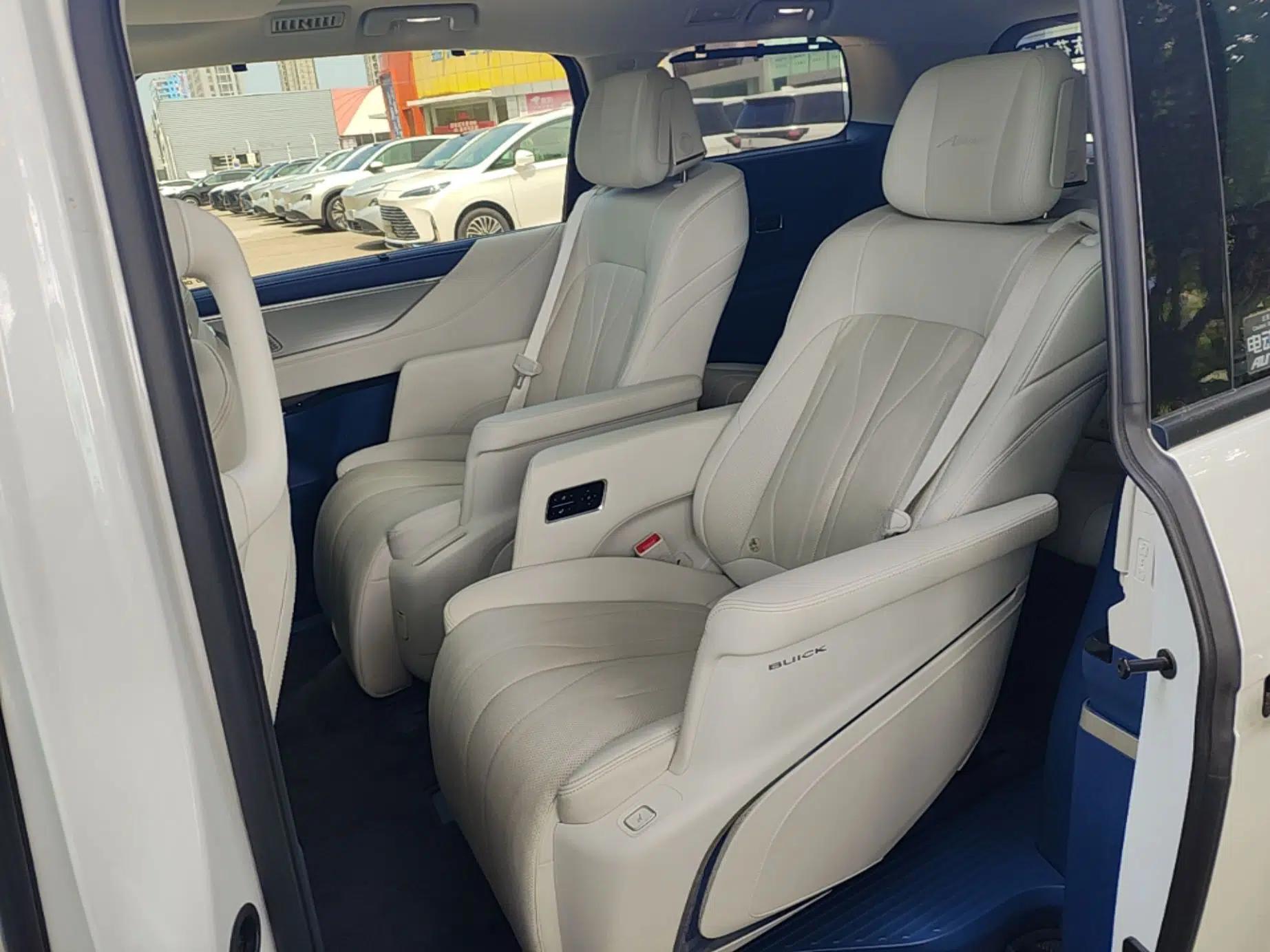 Buick GL8 New Energy 2024 Lu Zun Luxury Edition 7-Seater — миниатюра 20