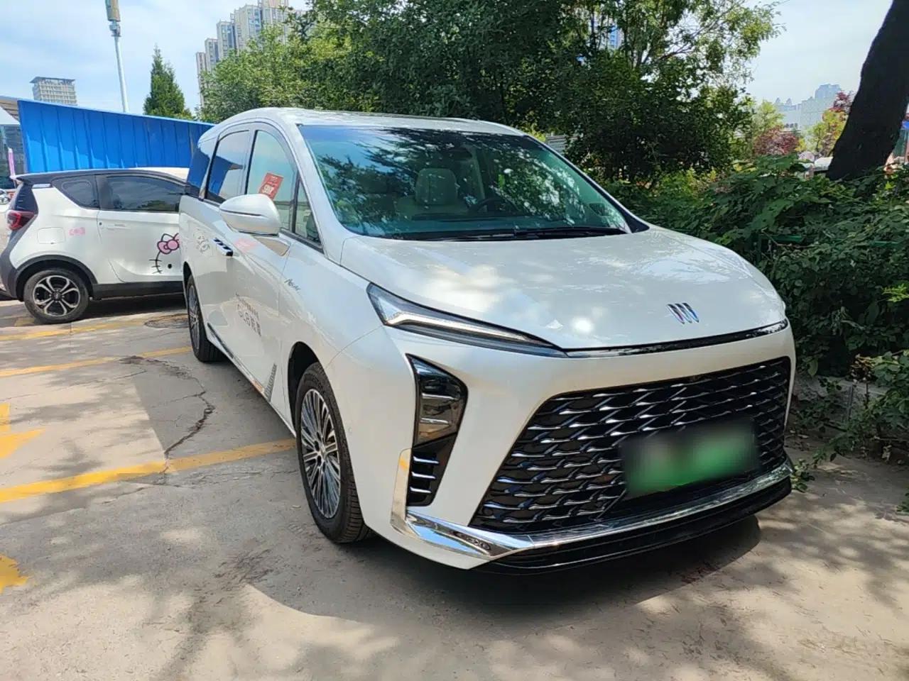 Buick GL8 New Energy 2024 Lu Zun Luxury Edition 7-Seater — миниатюра 3