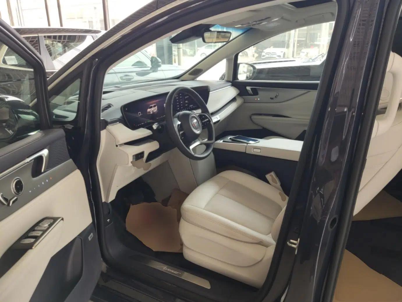 Buick GL8 New Energy 2026 Model Lu Zun Luxury Edition — миниатюра 23