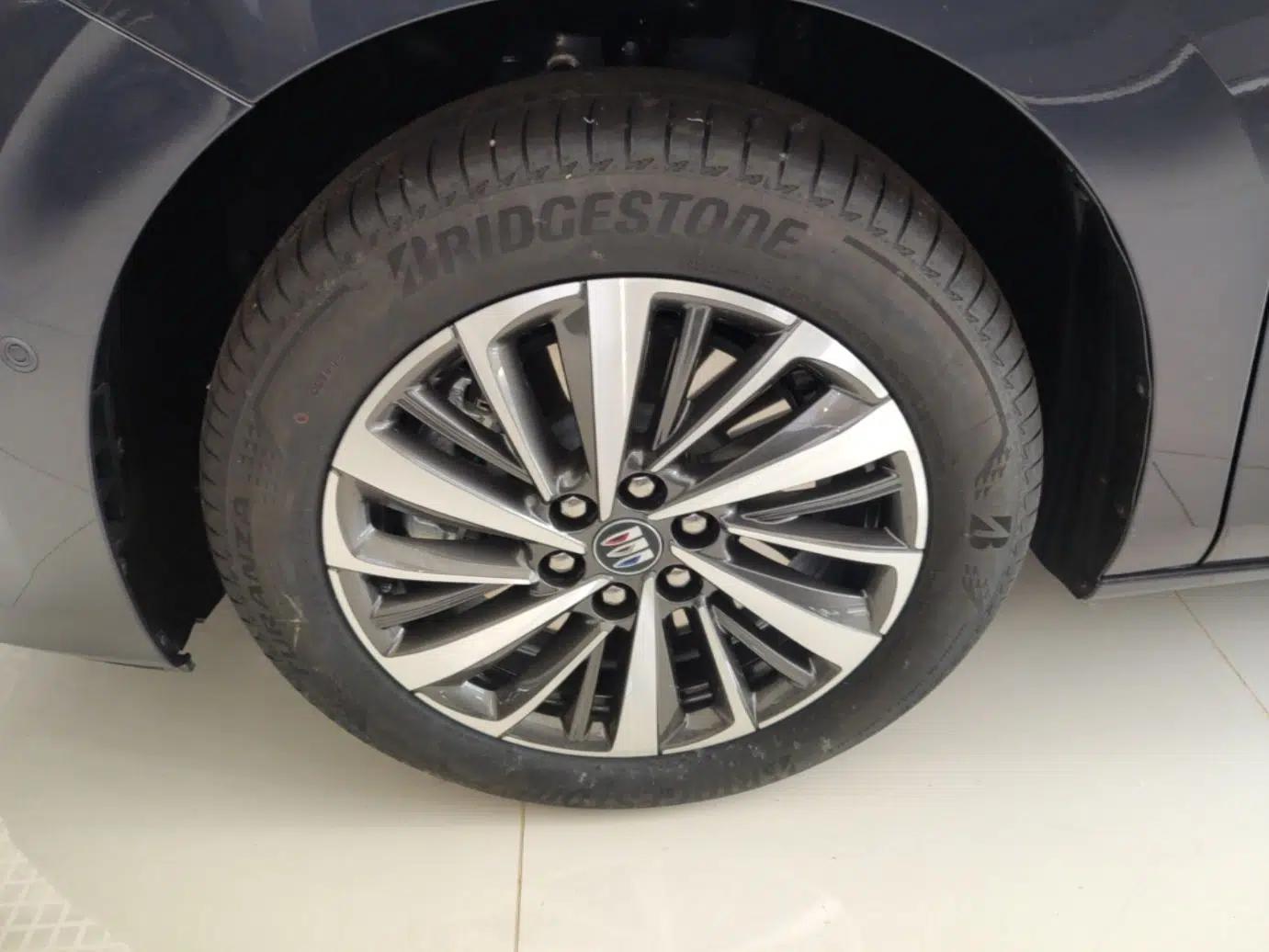 Buick GL8 New Energy 2026 Model Lu Zun Luxury Edition — миниатюра 10