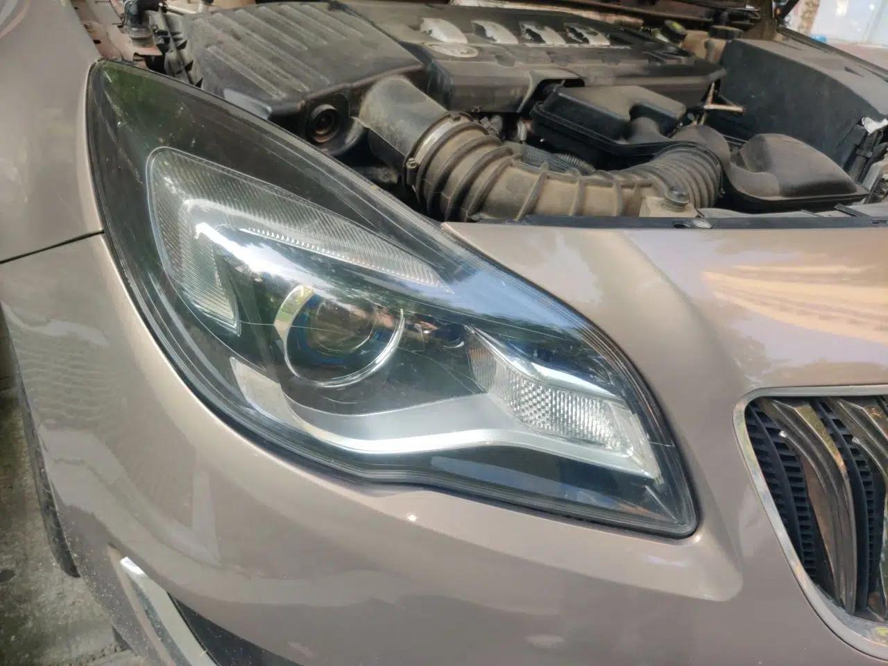Buick Regal 2015 2.0L Leading Fashion Edition — миниатюра 7