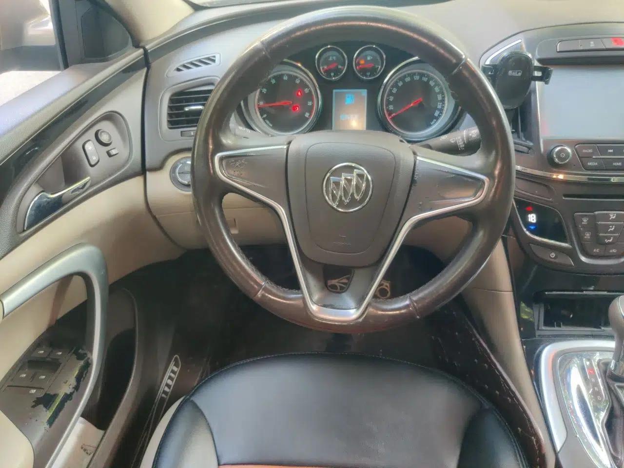 Buick Regal 2015 2.0L Leading Fashion Edition — миниатюра 10