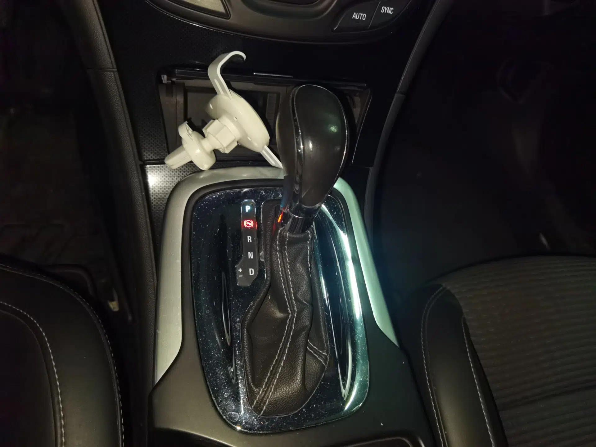 Buick Regal 2015 1.6T Leading Technology Model — миниатюра 14