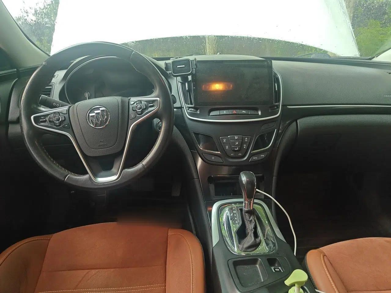 Buick Regal 2015 1.6T Elite Tech Model — миниатюра 9