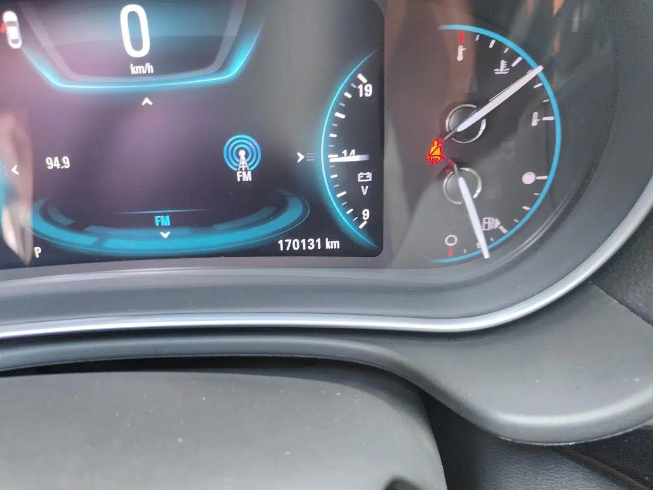 Buick Regal 2015 1.6T Elite Tech Model — миниатюра 12
