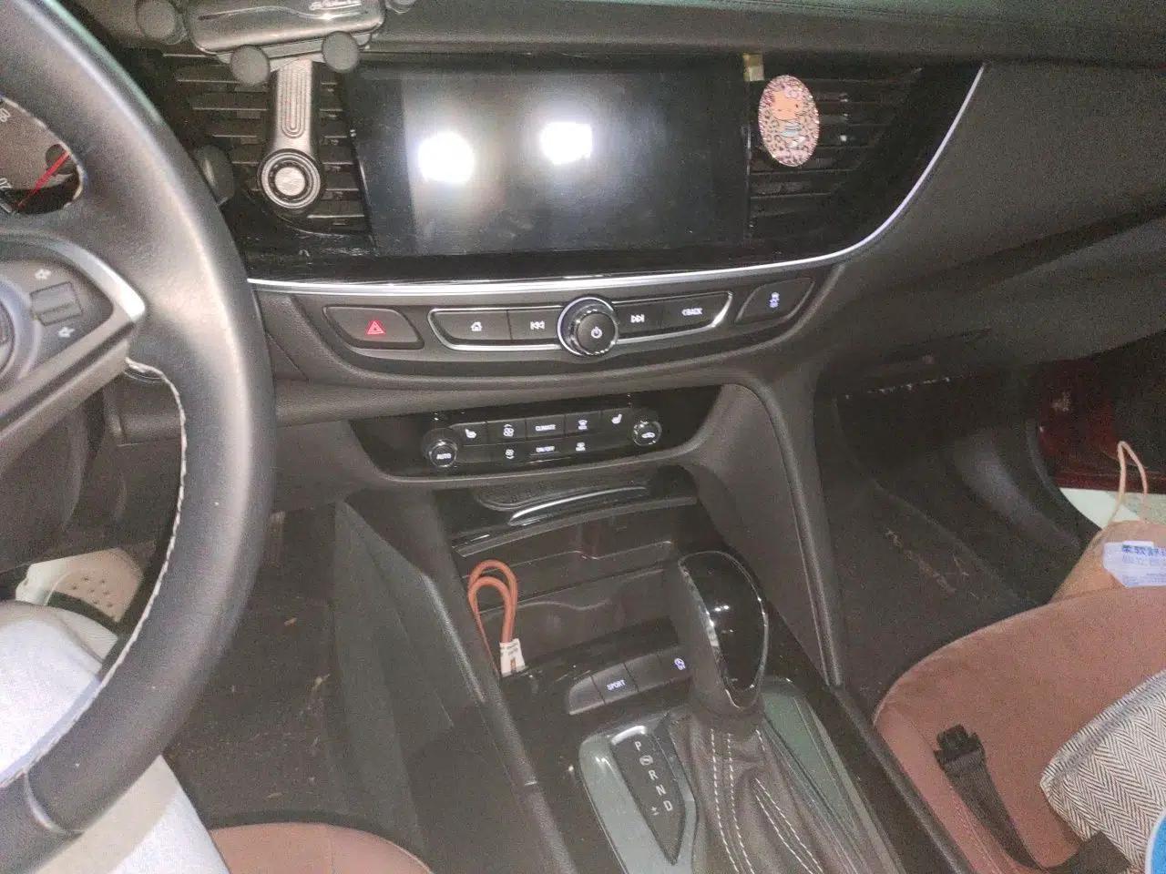 Buick Regal 2019 20T Elite Version China VI Standard — миниатюра 10