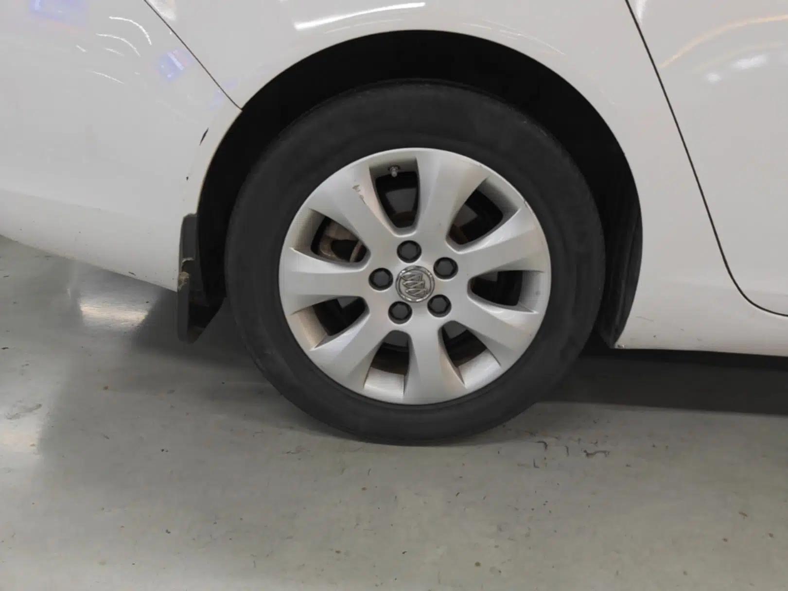Buick Regal 2015 1.6T Elite Tech Model — миниатюра 11