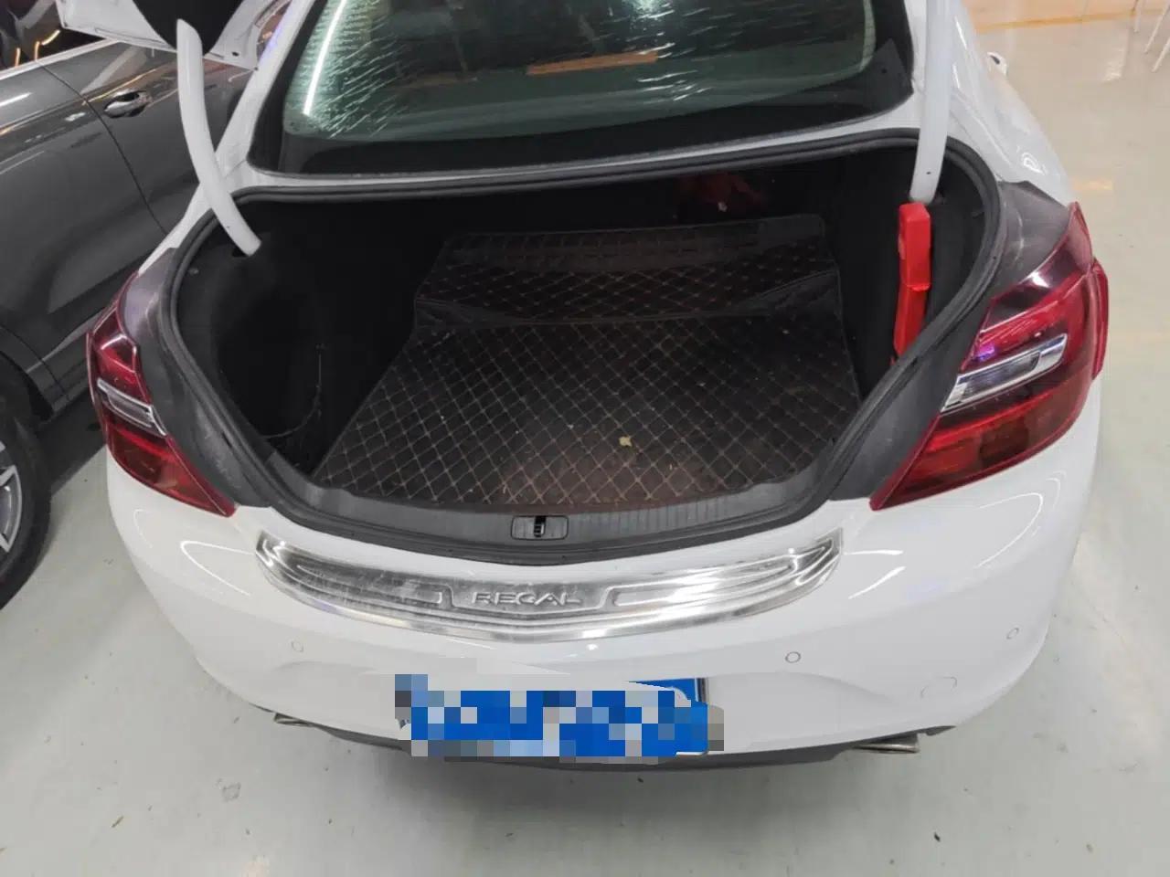Buick Regal 2015 1.6T Elite Tech Model — миниатюра 22
