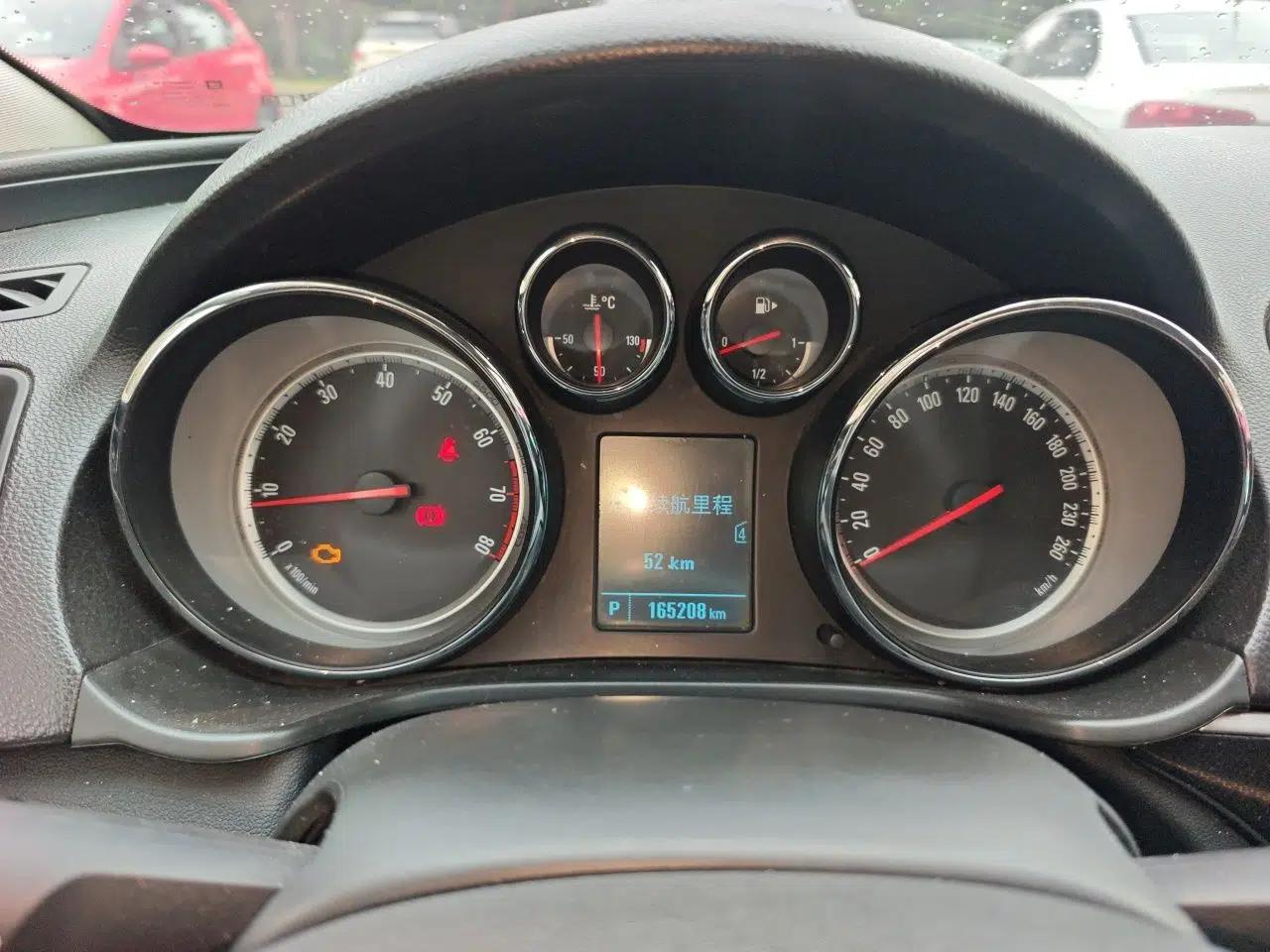 Buick Regal 2014 1.6T Fashionable Tech Edition — миниатюра 11