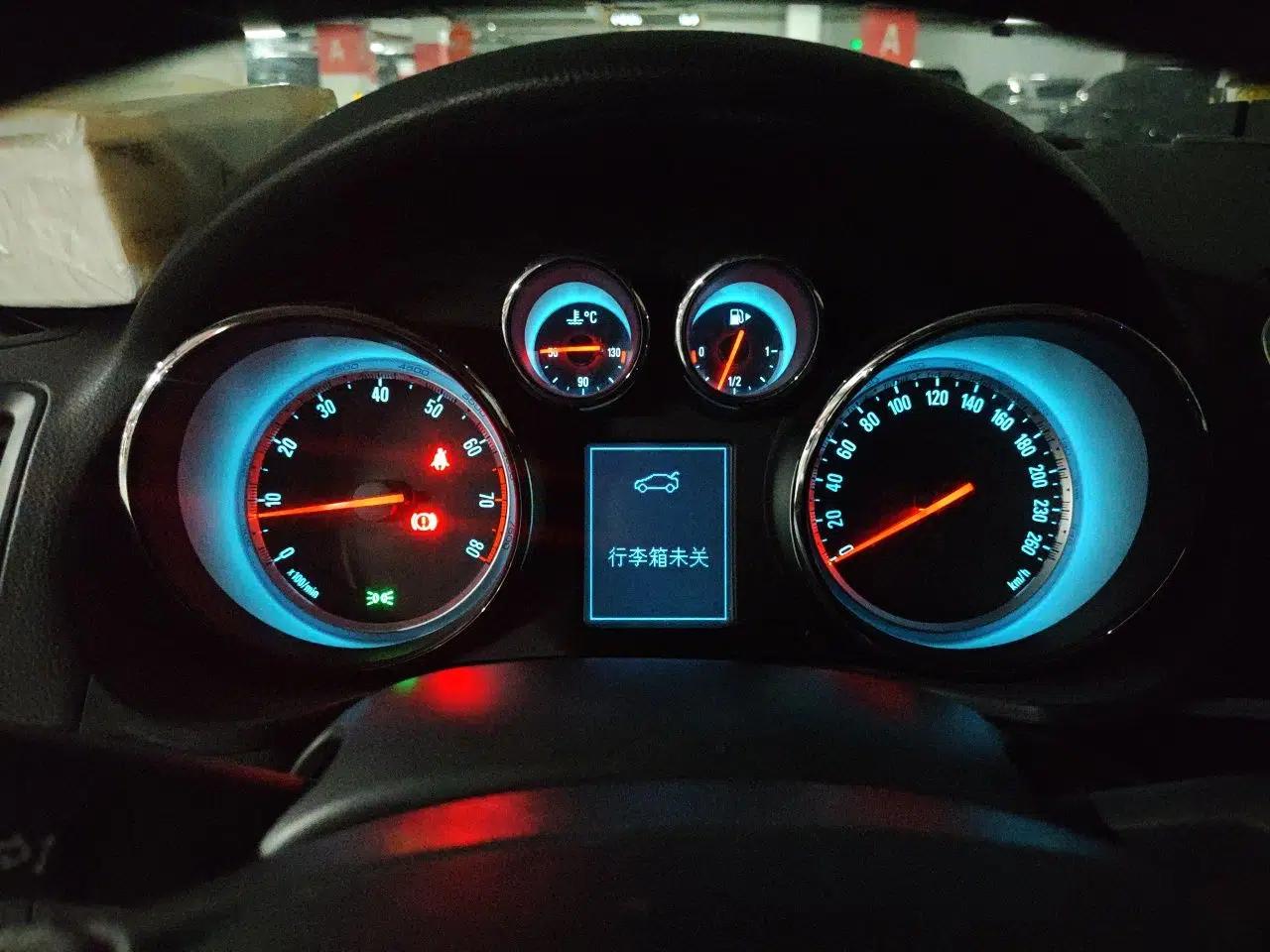 Buick Regal 2015 1.6T Leading Technology Model — миниатюра 11