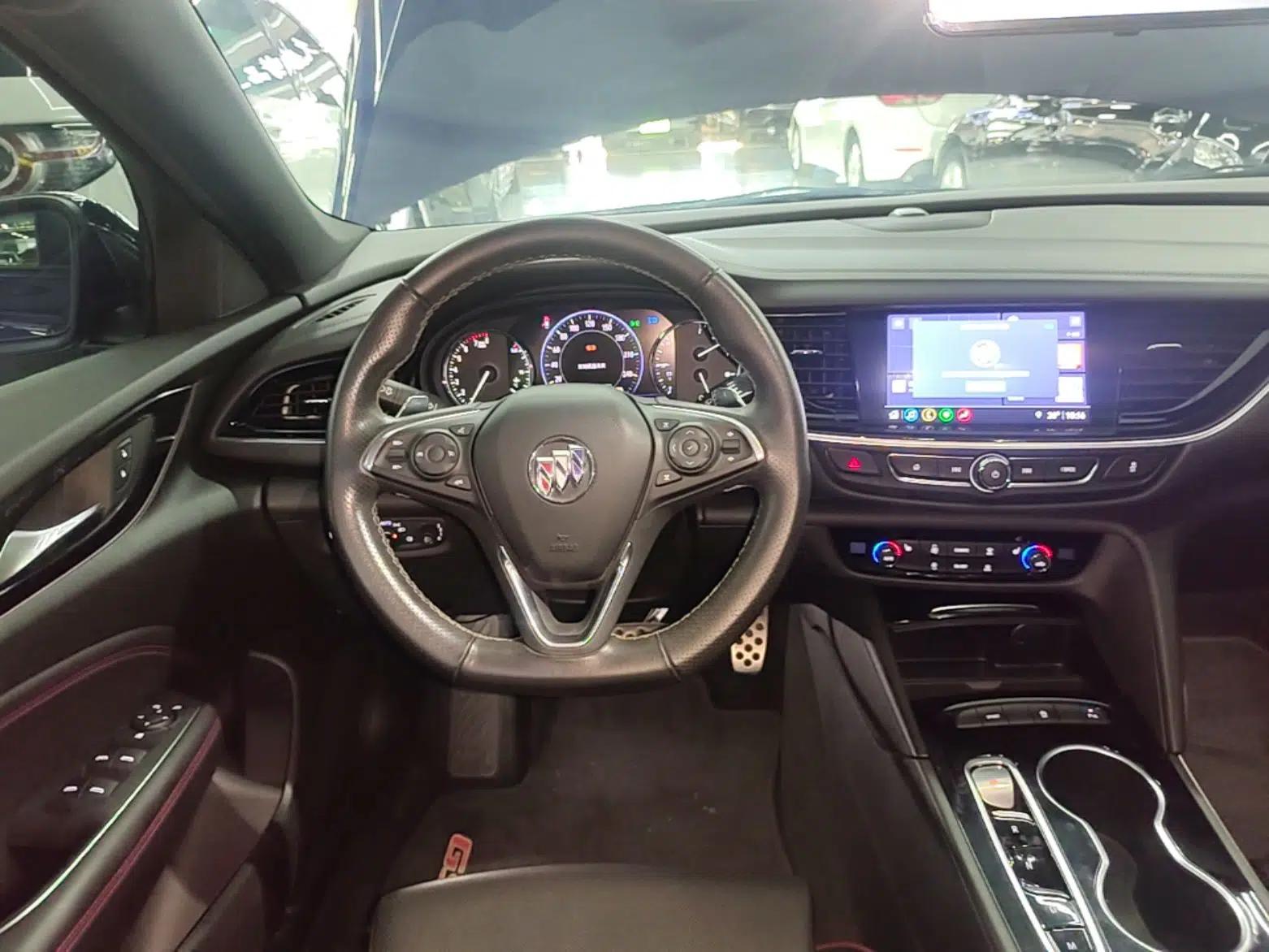 Buick Regal 2020 GS 28T Elite Model — миниатюра 13