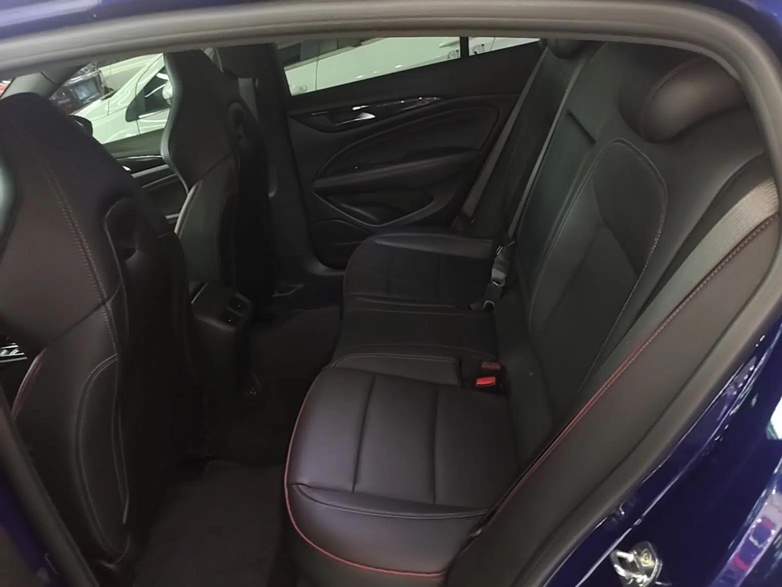 Buick Regal 2020 GS 28T Elite Model — миниатюра 20