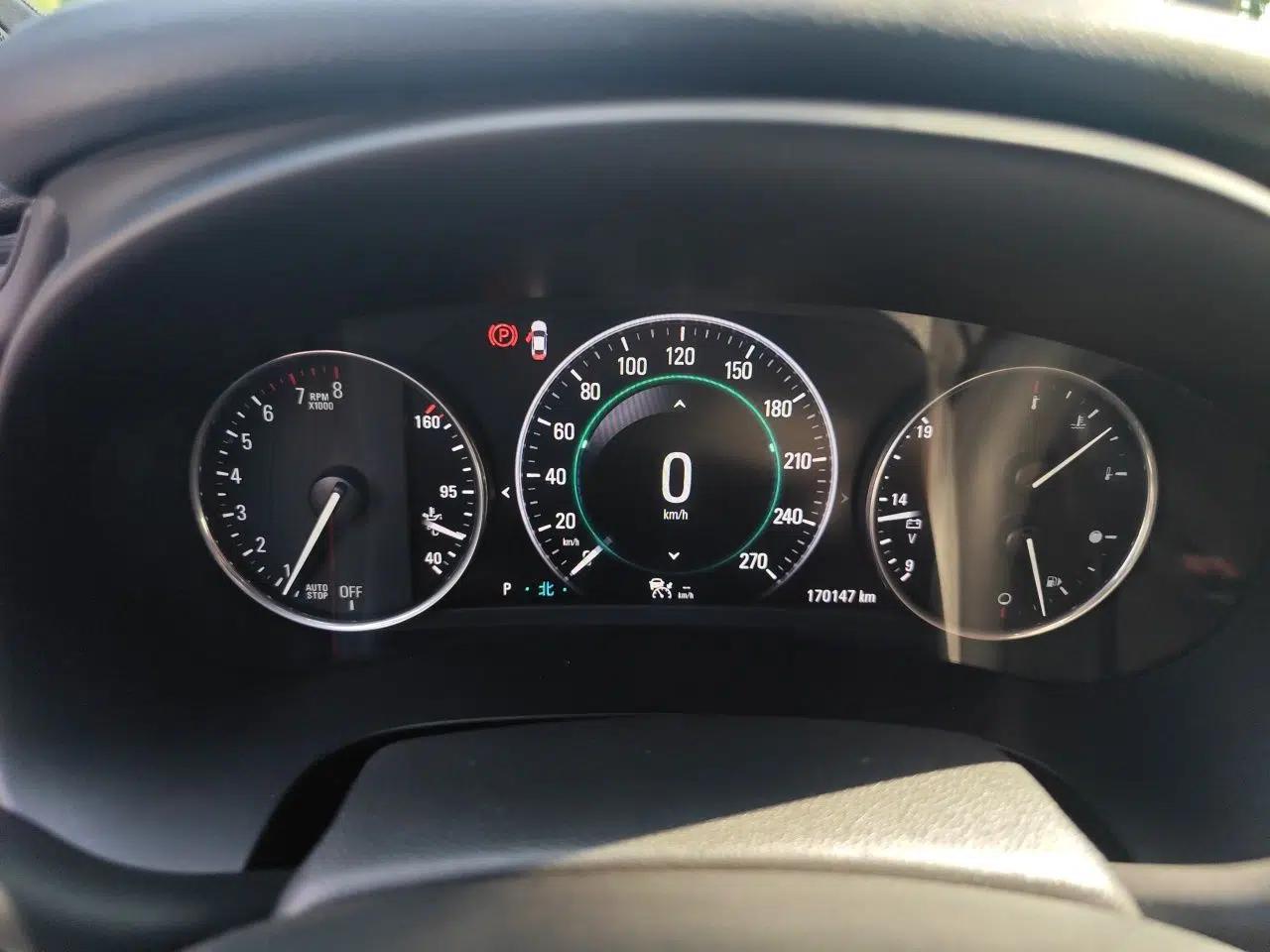 Buick LaCrosse 2016 20T Luxury Model — миниатюра 11