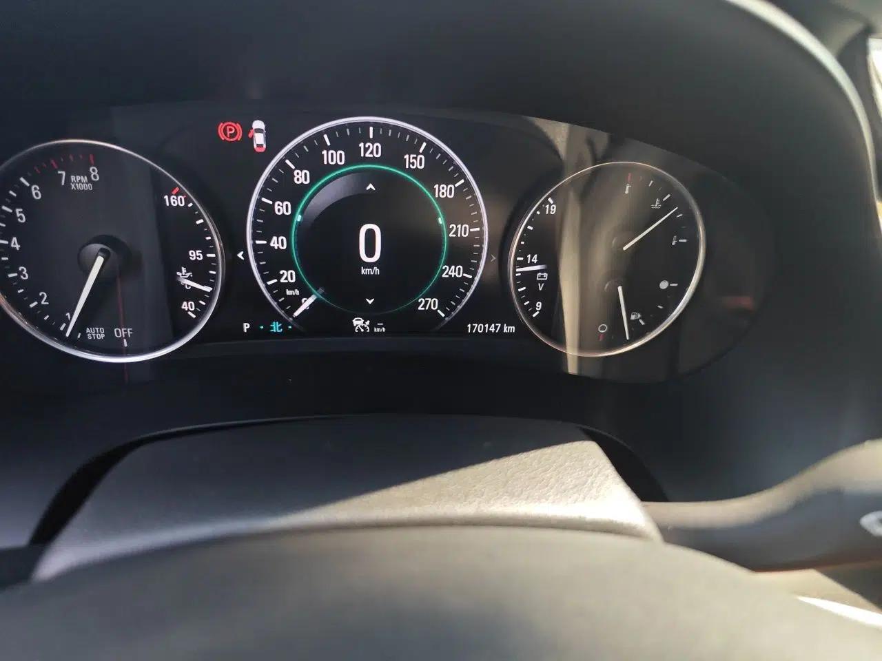Buick LaCrosse 2016 20T Luxury Model — миниатюра 12