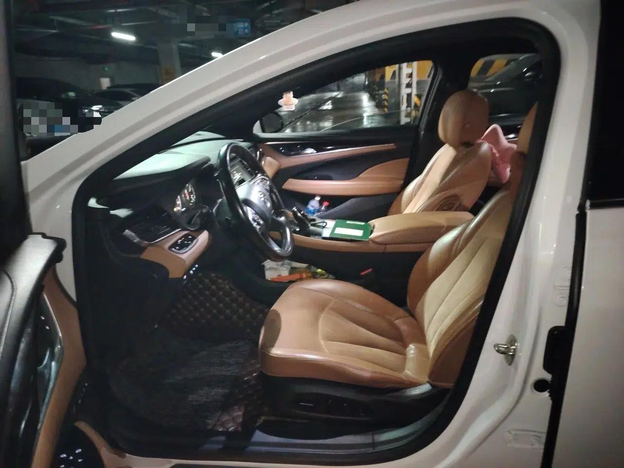 Buick LaCrosse 2018 28T Luxury Model — миниатюра 15
