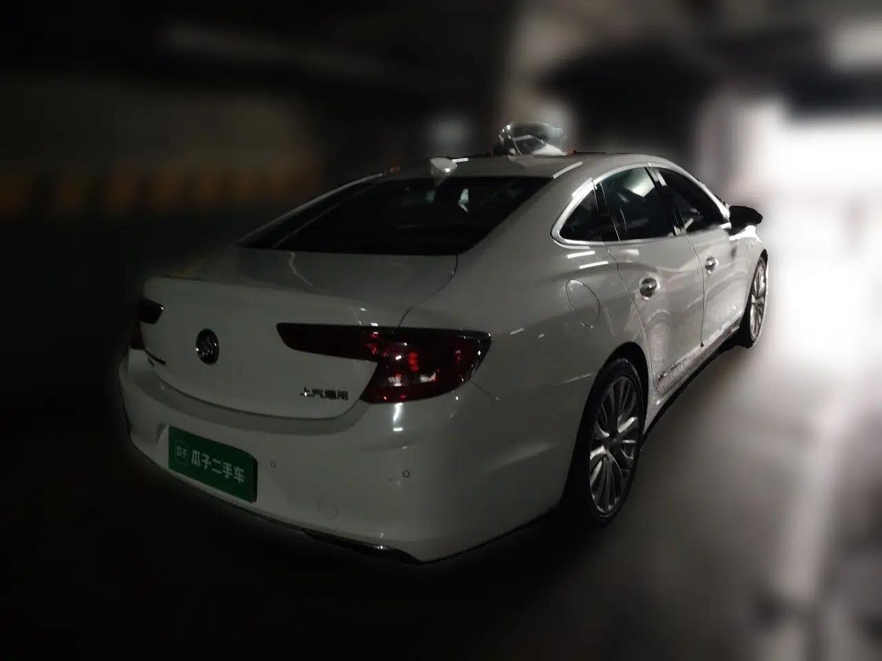 Buick LaCrosse 2018 28T Luxury Model — миниатюра 6