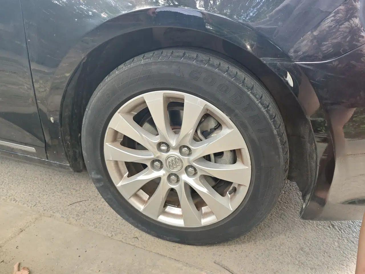 Buick LaCrosse 2013 2.4L SIDI Leading Comfort Version — миниатюра 8