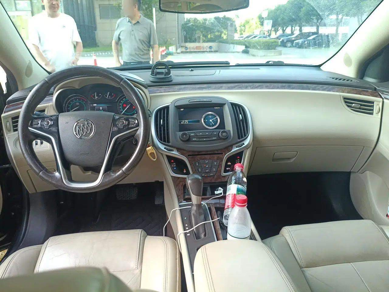 Buick LaCrosse 2013 2.4L SIDI Leading Comfort Version — миниатюра 9