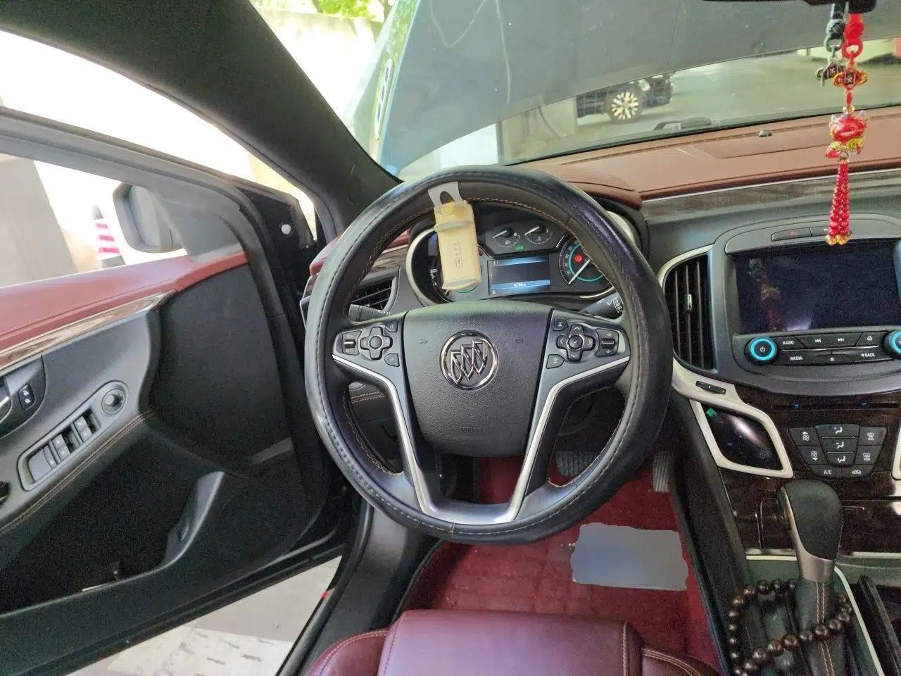 Buick LaCrosse 2013 2.4L SIDI Leading Comfort Version — миниатюра 10