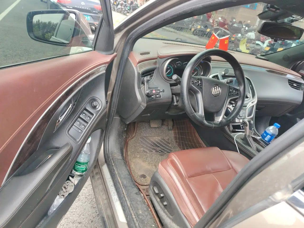 Buick LaCrosse 2013 2.4L SIDI Elite Comfort Version — миниатюра 16