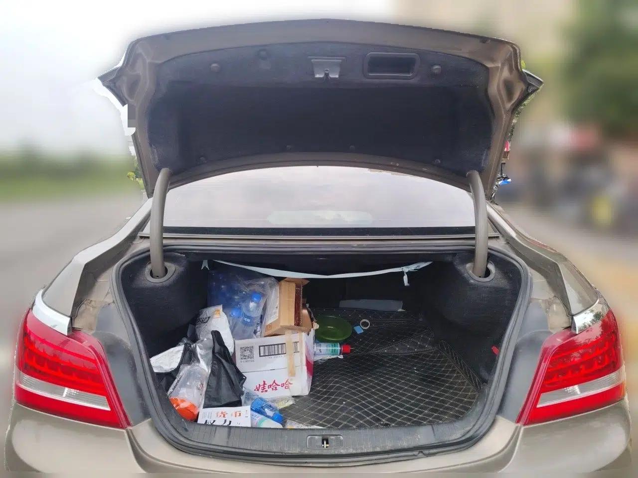Buick LaCrosse 2013 2.4L SIDI Elite Comfort Version — миниатюра 19