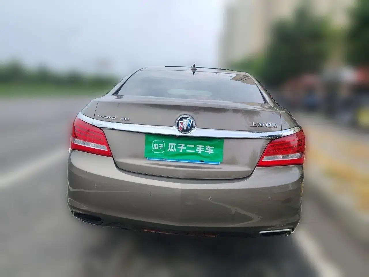 Buick LaCrosse 2013 2.4L SIDI Elite Comfort Version — миниатюра 5