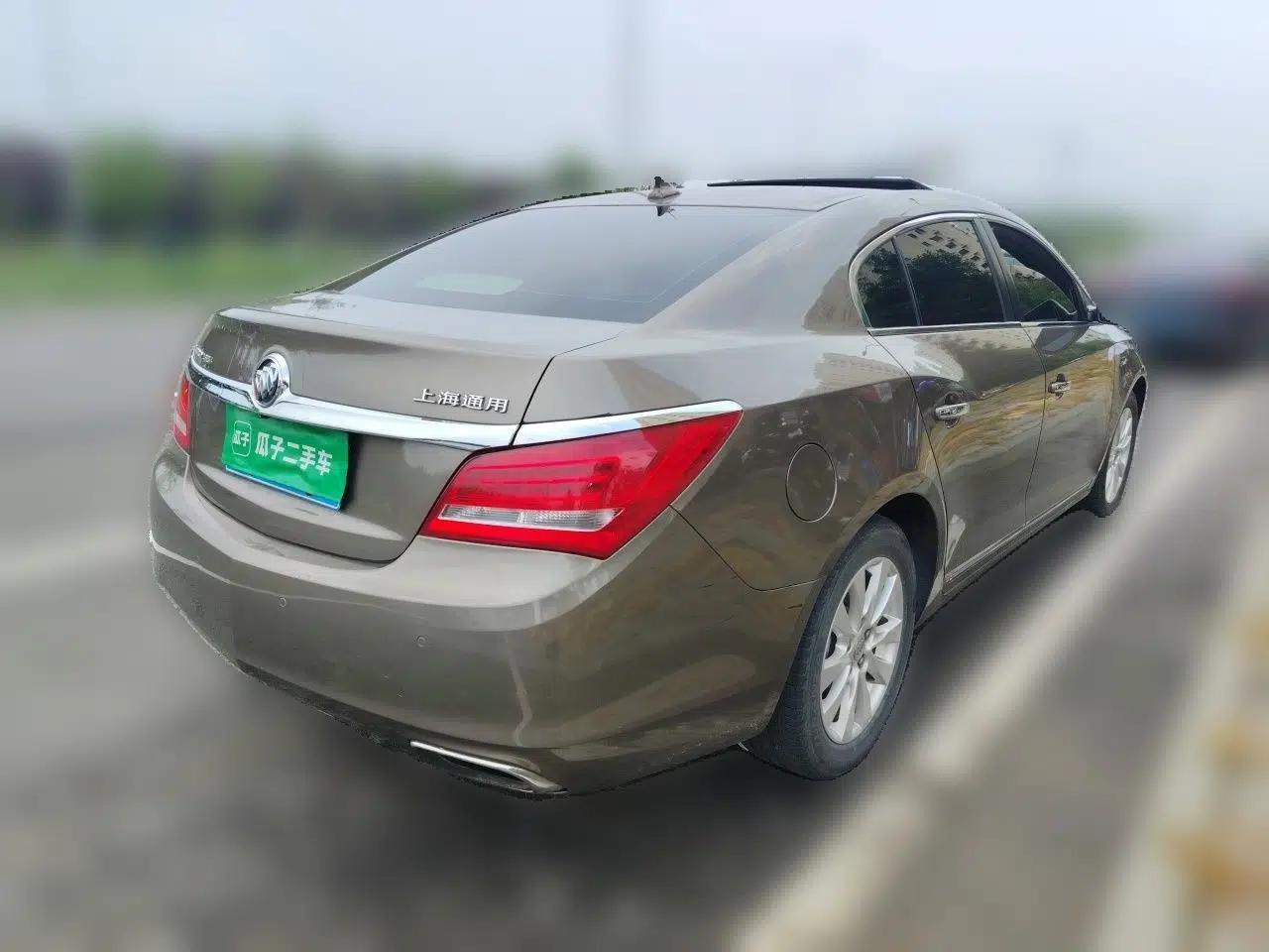 Buick LaCrosse 2013 2.4L SIDI Elite Comfort Version — миниатюра 6