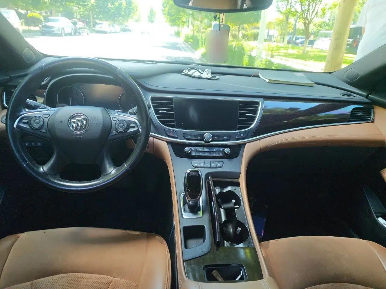 Buick LaCrosse 2018 20T Luxury Model — миниатюра 9