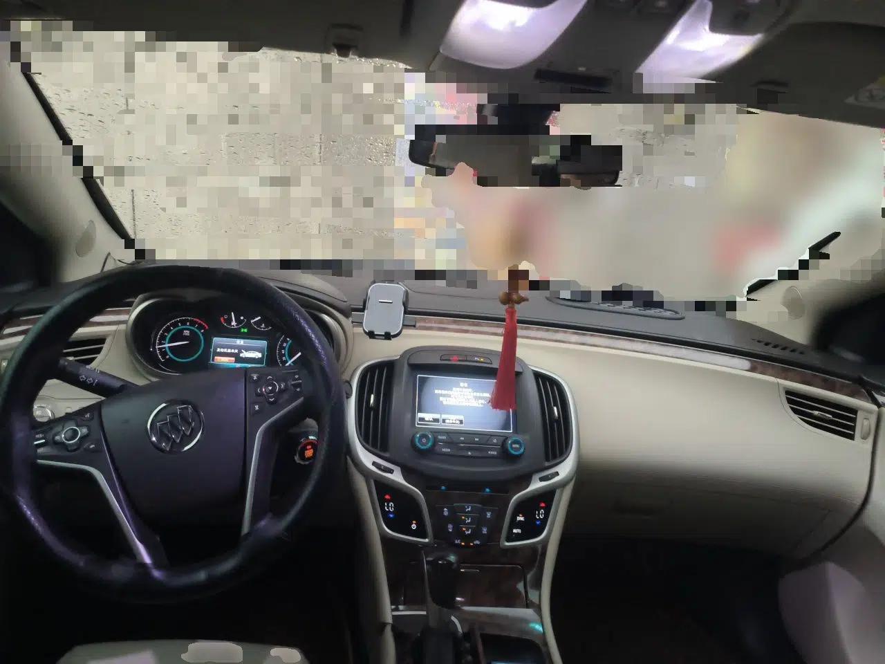 Buick LaCrosse 2013 2.4L SIDI Leading Comfort Version — миниатюра 9