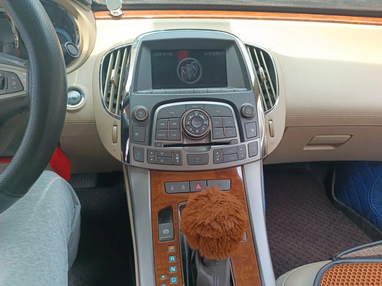 Buick LaCrosse 2012 2.4L SIDI Haoya Edition — миниатюра 13