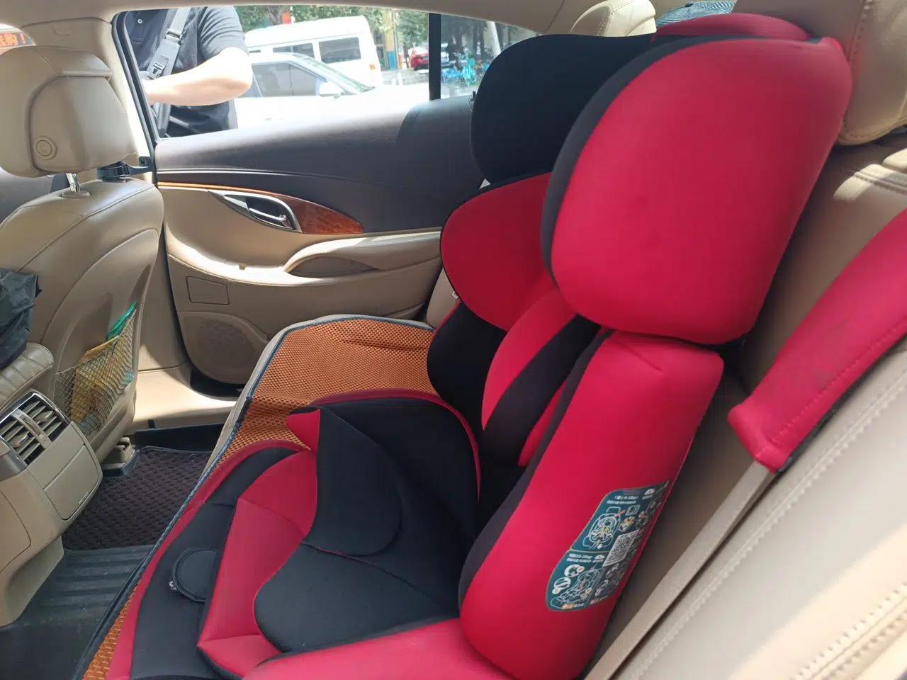 Buick LaCrosse 2012 2.4L SIDI Haoya Edition — миниатюра 17