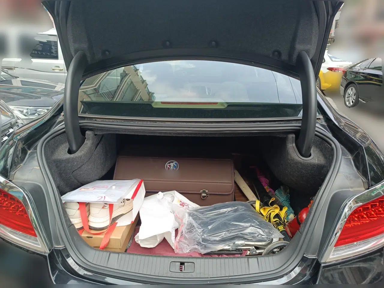 Buick LaCrosse 2012 2.4L SIDI Haoya Edition — миниатюра 19