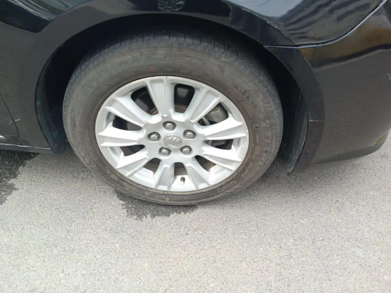 Buick LaCrosse 2012 2.4L SIDI Haoya Edition — миниатюра 8
