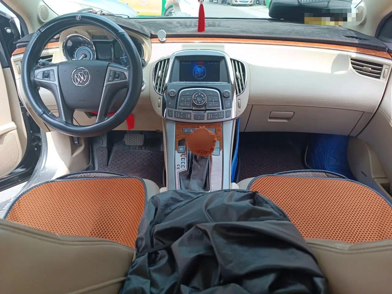 Buick LaCrosse 2012 2.4L SIDI Haoya Edition — миниатюра 9
