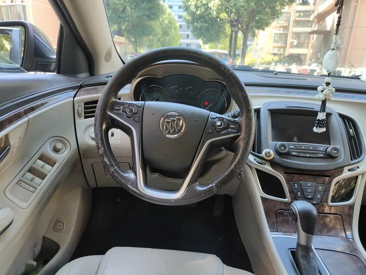 Buick LaCrosse 2013 2.4L SIDI Leading Comfort Version — миниатюра 10