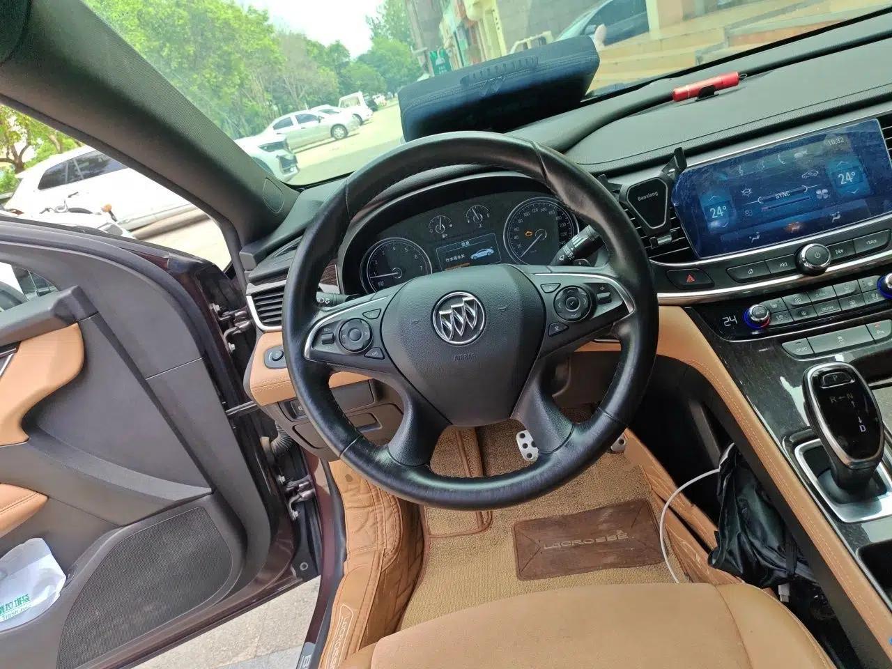Buick LaCrosse 2016 Revised 20T Leading Edition — миниатюра 10